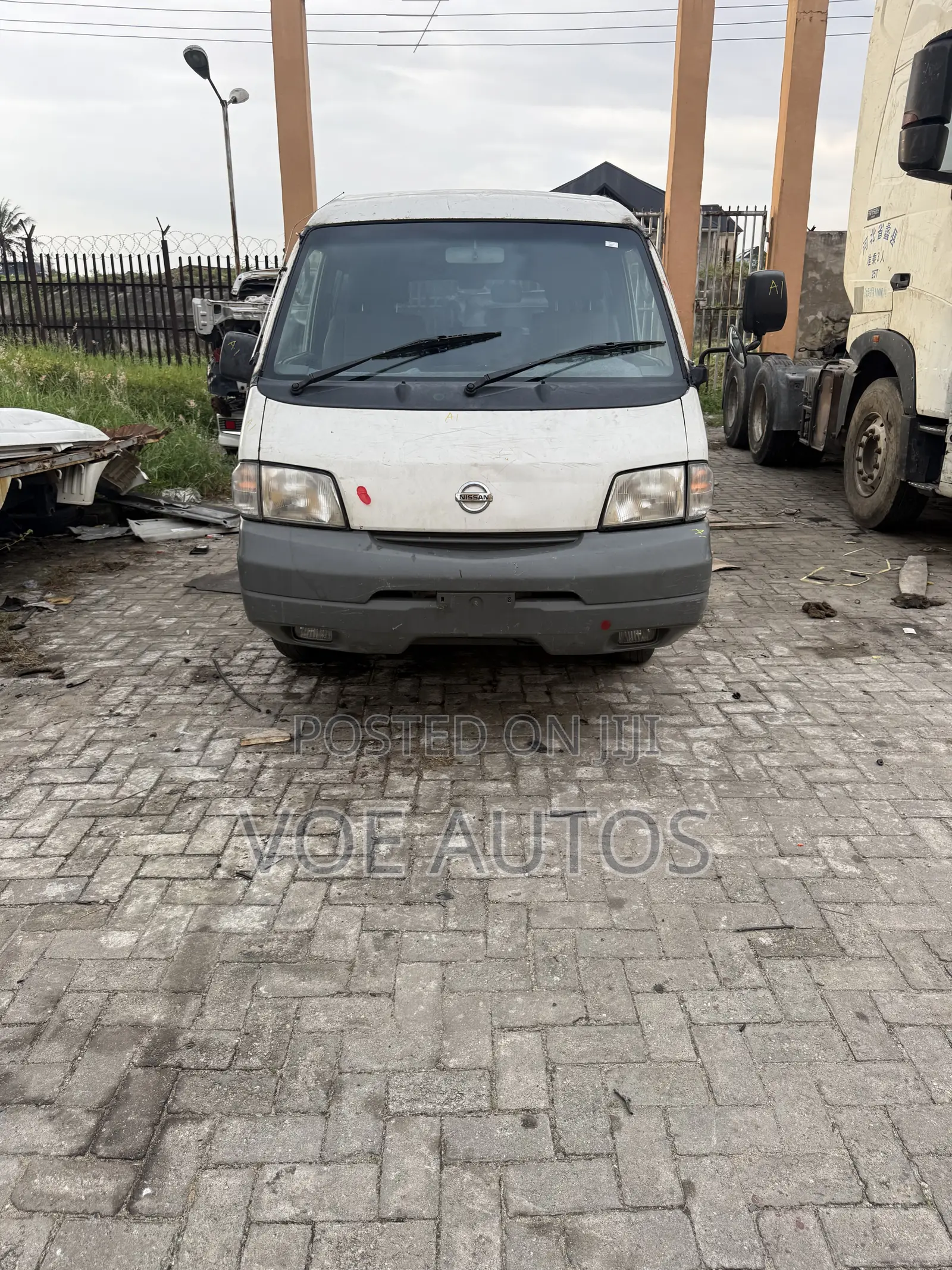 Mazda Bongo 2013 White