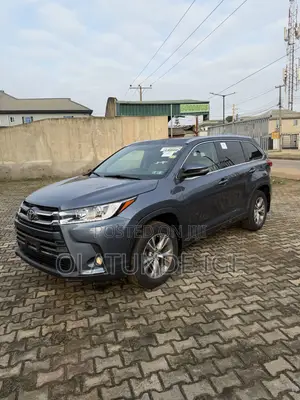 Toyota Highlander XLE V6 4x4 (3.5L 6cyl 6A) 2016 Blue