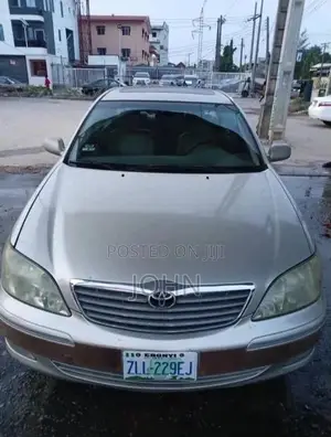Toyota Camry XLE 4dr Sedan (2.4L 4cyl 4A) 2004 Silver