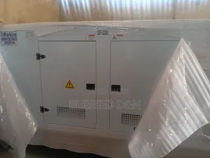 250kva Perkins England Soundproof Generator