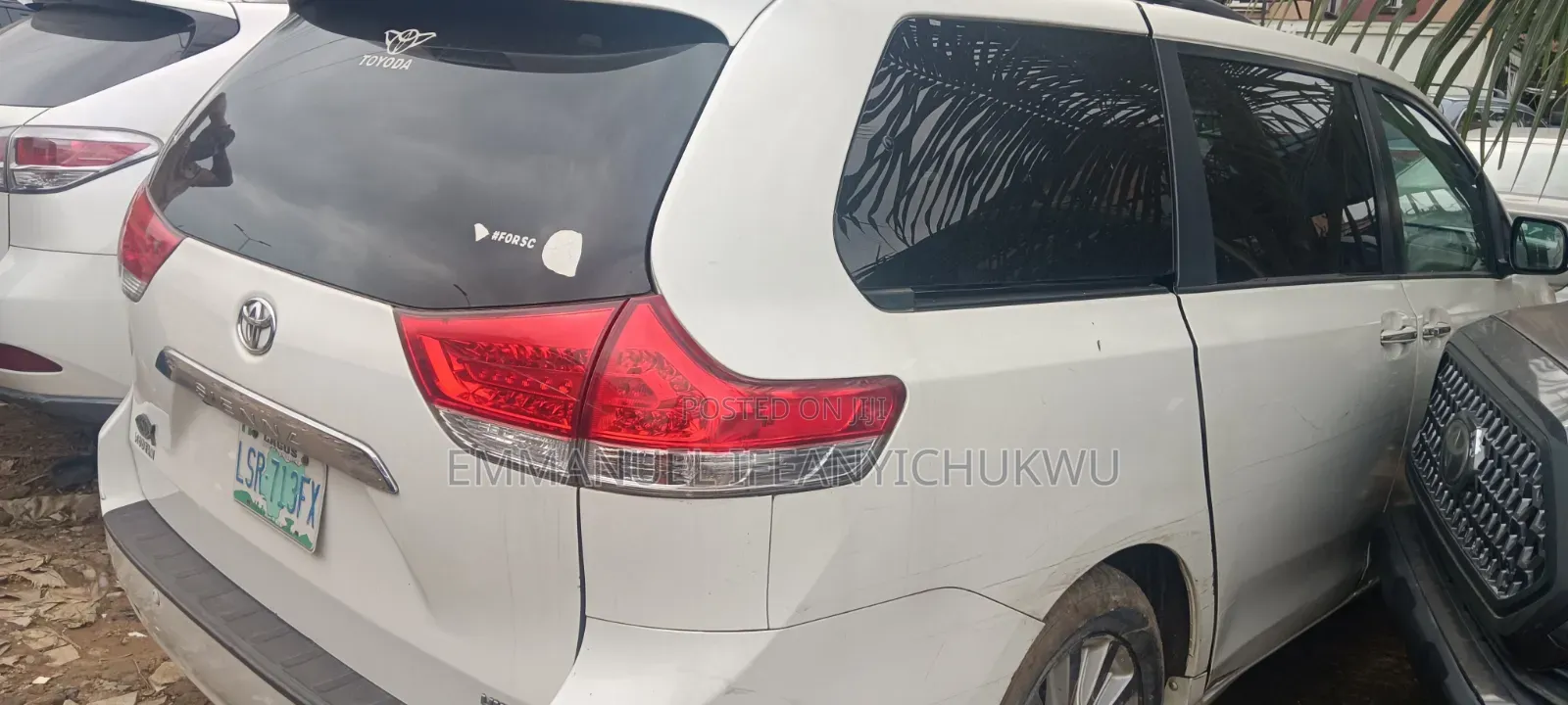 Toyota Sienna 2011 White
