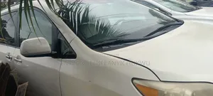 Toyota Sienna 2011 White