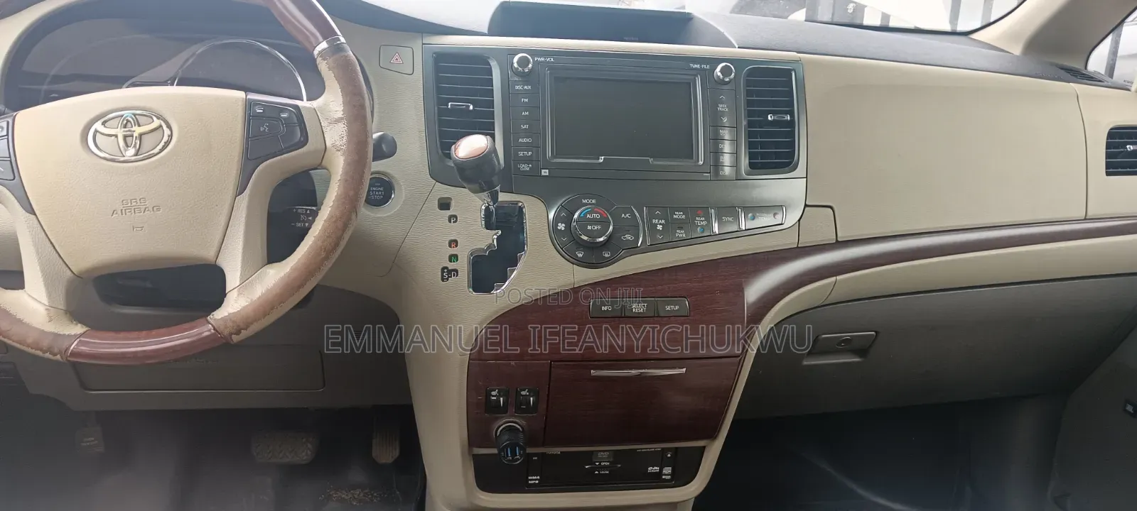 Toyota Sienna 2011 White