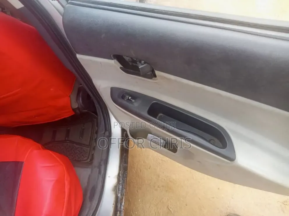 Hyundai Accent 2009 Silver
