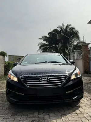 Hyundai Sonata Base Sedan FWD (2.4L 4cyl 6A) 2016 Black