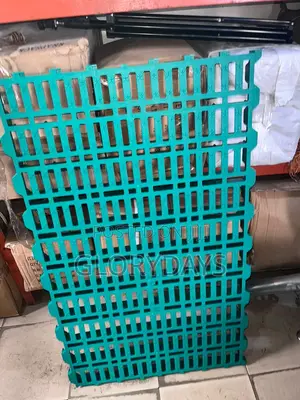 Plastic Slat Floor Panel