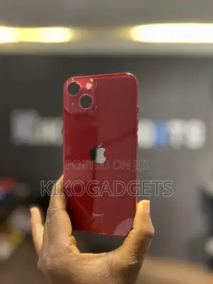 Apple iPhone 13 128 GB Red