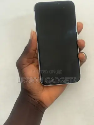 Apple iPhone XR 64 GB White