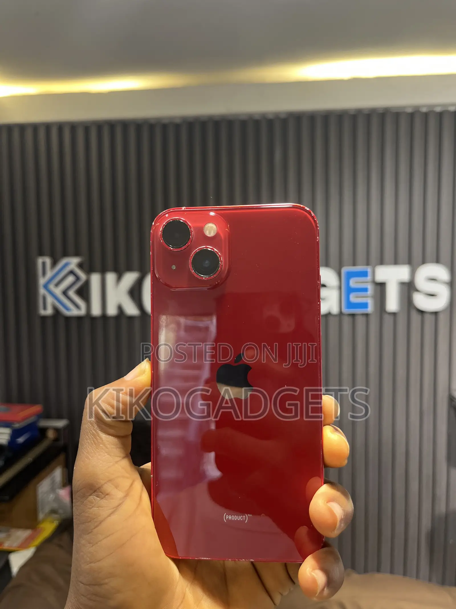 Apple iPhone 13 128 GB Red