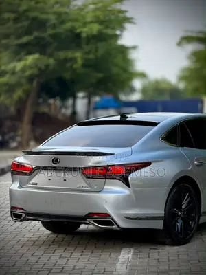 Lexus LS 500 F SPORT AWD 2024 Silver