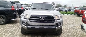 Toyota Tacoma 2017 Silver