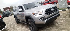 Toyota Tacoma 2017 Silver