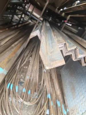 Angle Iron 25 X 25 X3mm by 5.5.5m
