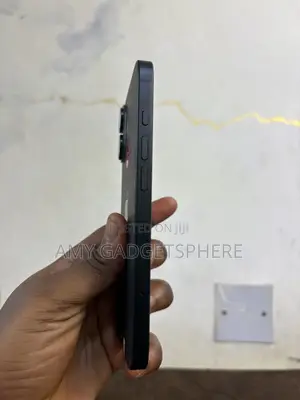 Apple iPhone 16 128 GB Black
