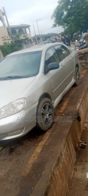 Toyota Corolla 2004 Silver