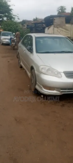 Toyota Corolla 2004 Silver