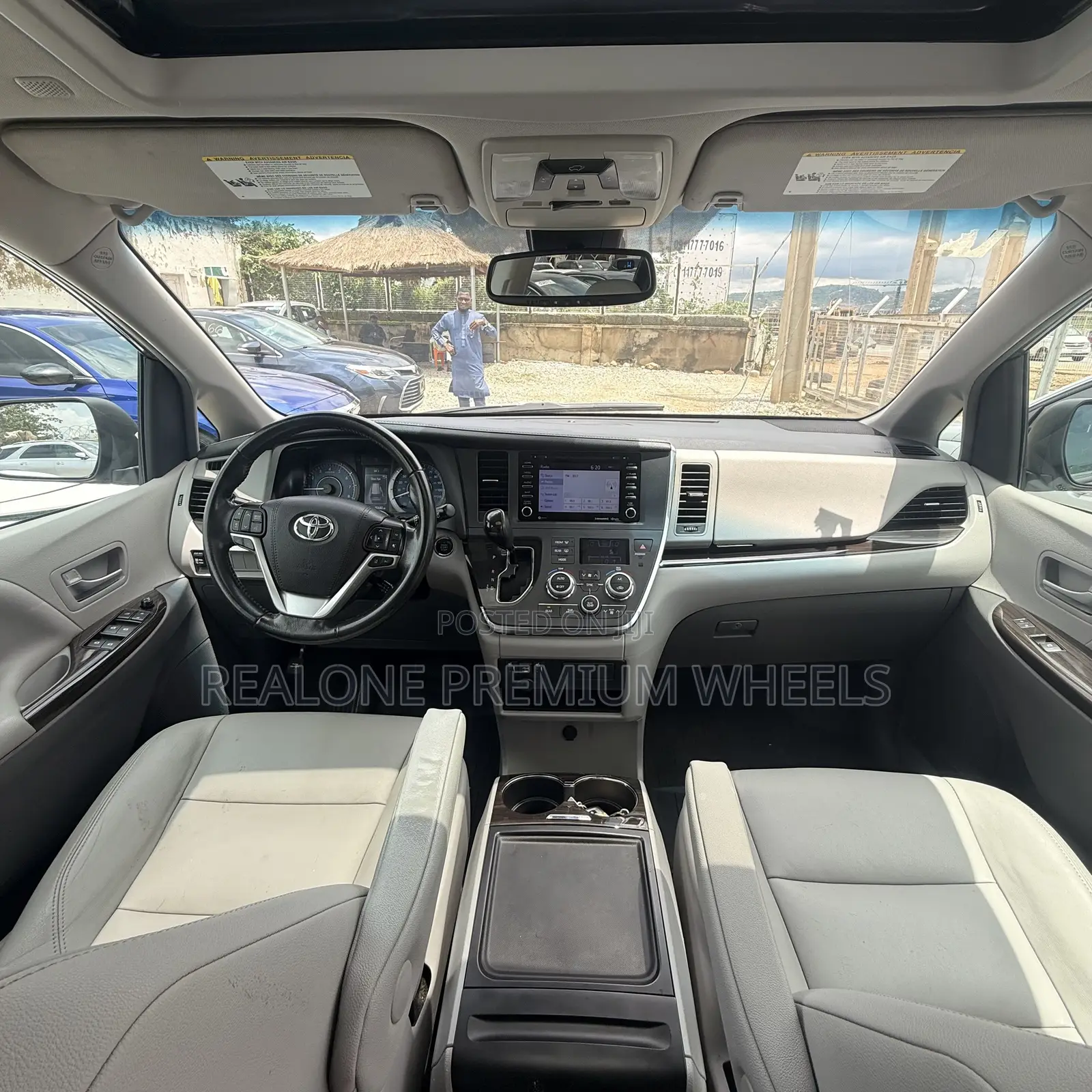 Toyota Sienna XLE AWD 2019 Gray