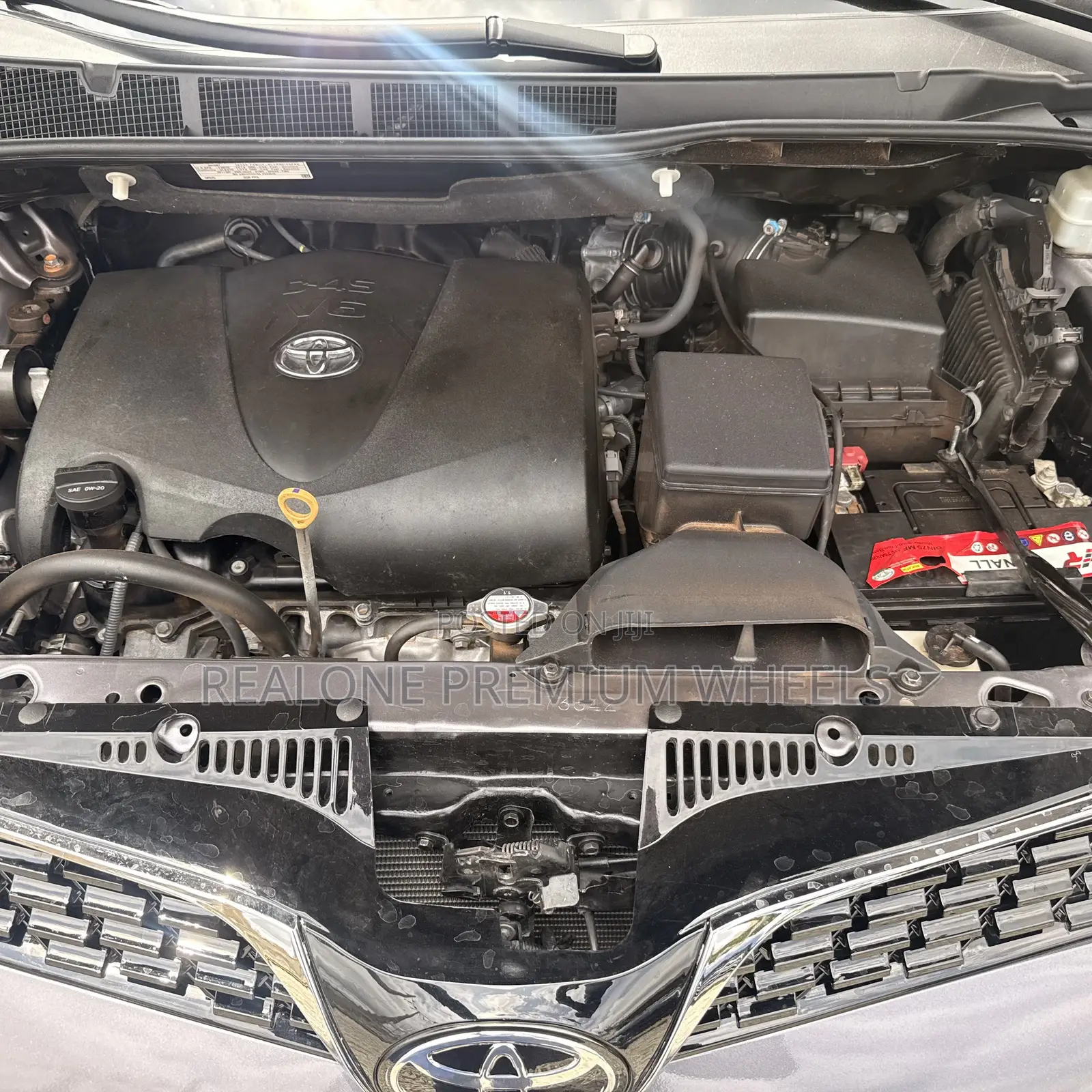 Toyota Sienna XLE AWD 2019 Gray