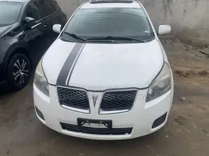 Pontiac Vibe 2008 White