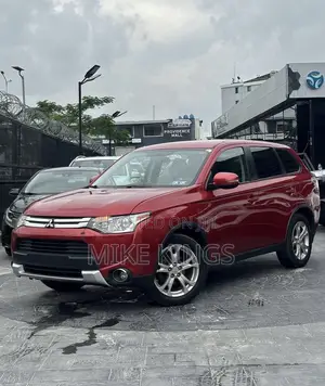 Mitsubishi Outlander SE 4dr SUV (2.4L 4cyl CVT) 2015 Red