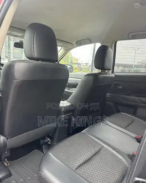 Mitsubishi Outlander SE 4dr SUV (2.4L 4cyl CVT) 2015 Red
