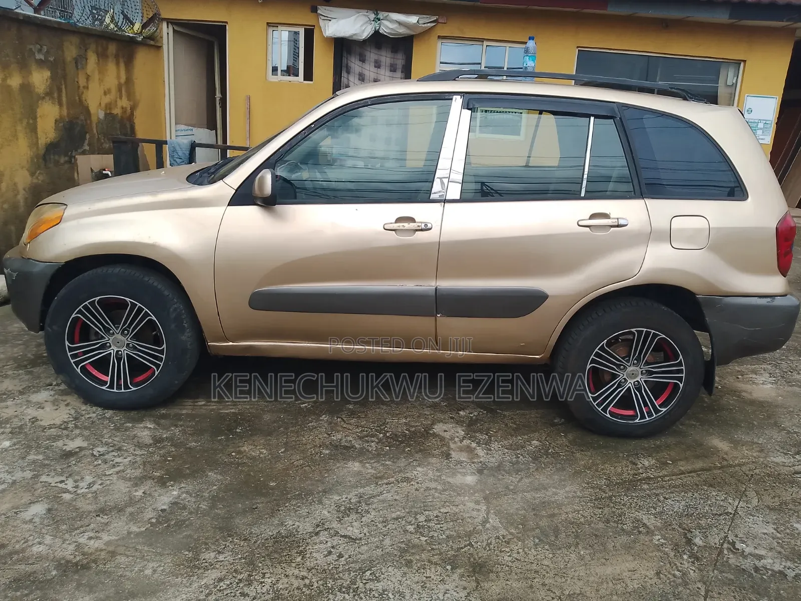 Toyota RAV4 2005 Gold