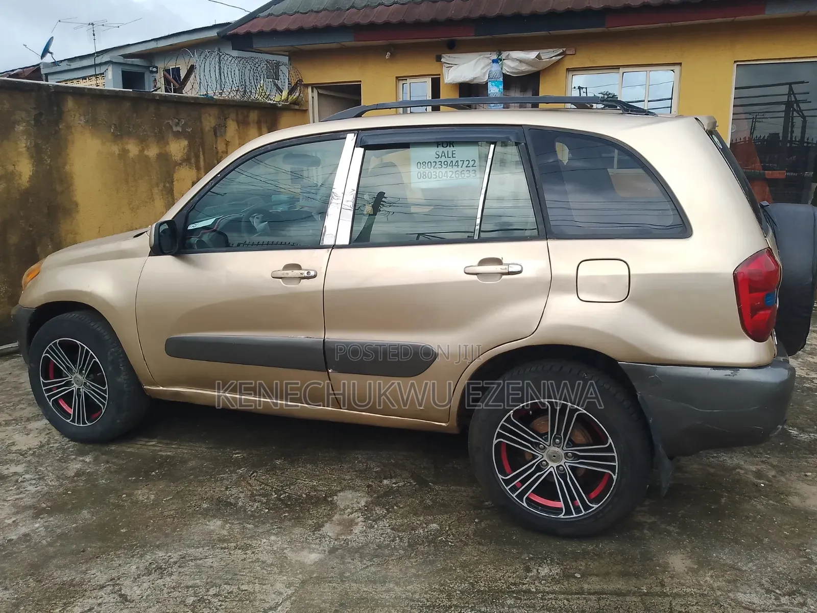 Toyota RAV4 2005 Gold
