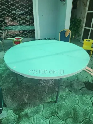 Banquet Table