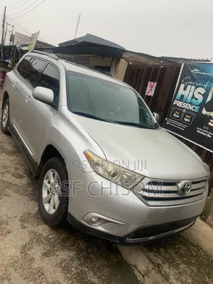 Toyota Highlander 3.5L 4WD 2013 Silver