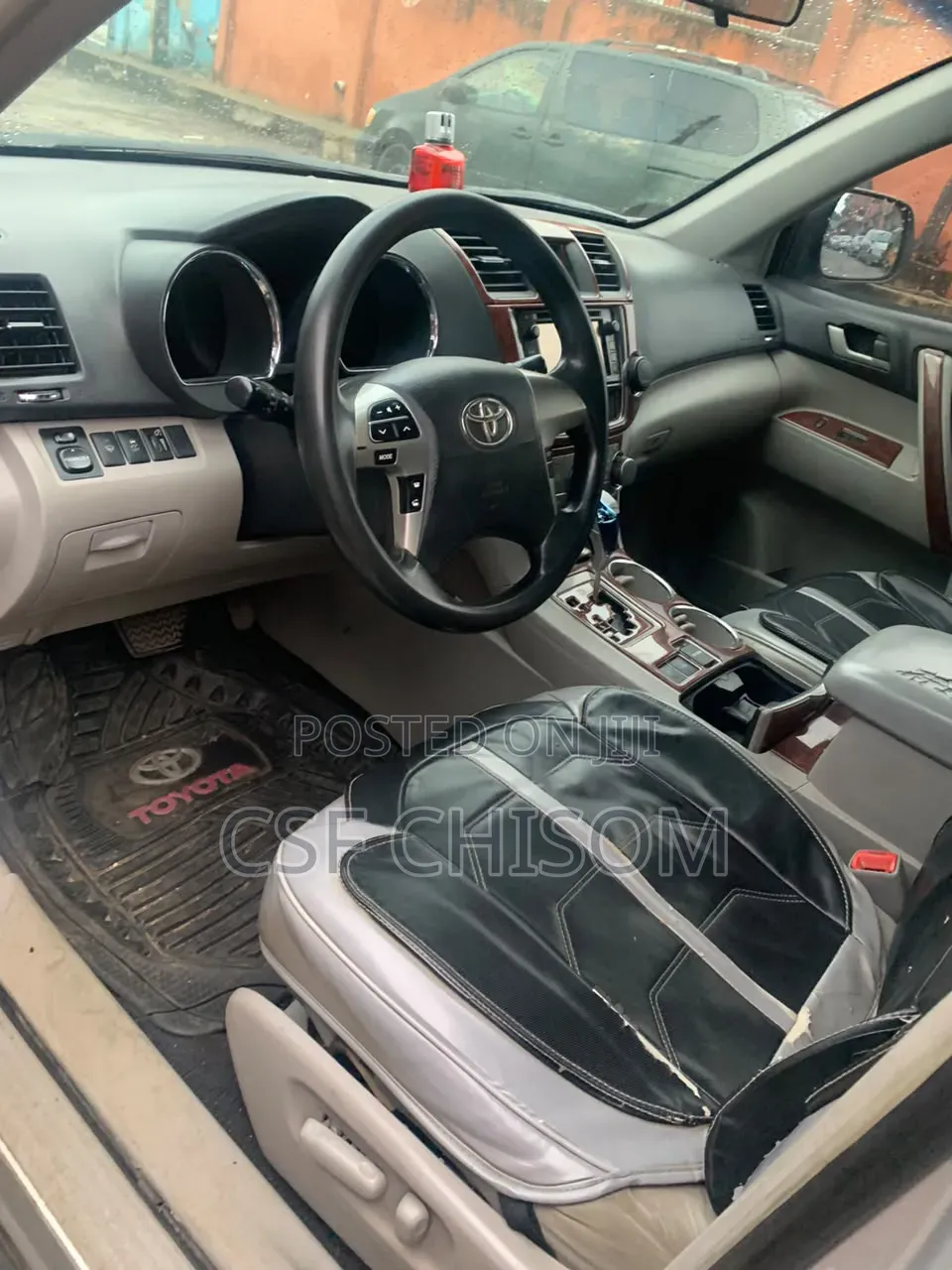 Toyota Highlander 3.5L 4WD 2013 Silver