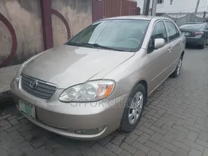 Toyota Corolla 2005 Gold