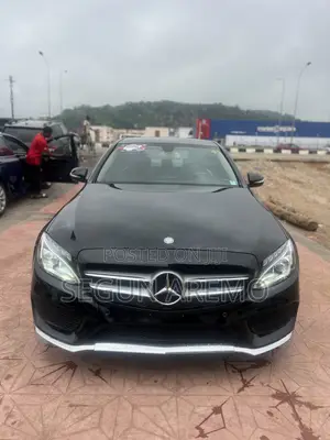 Mercedes-Benz C300 2016 Black