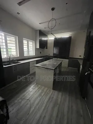 5bdrm Duplex in Ikota Lekki for rent