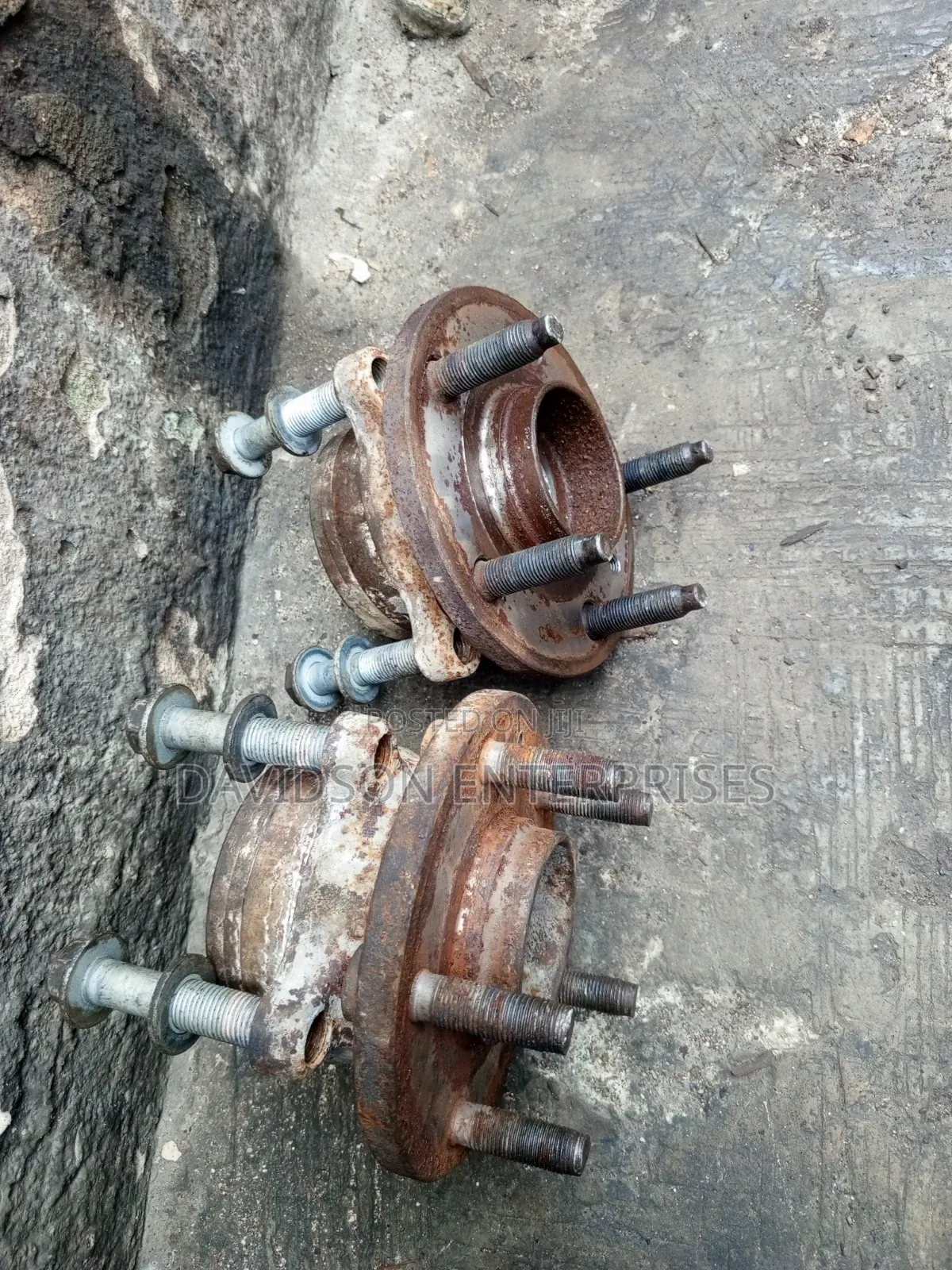 Front Hub Ford Explorer