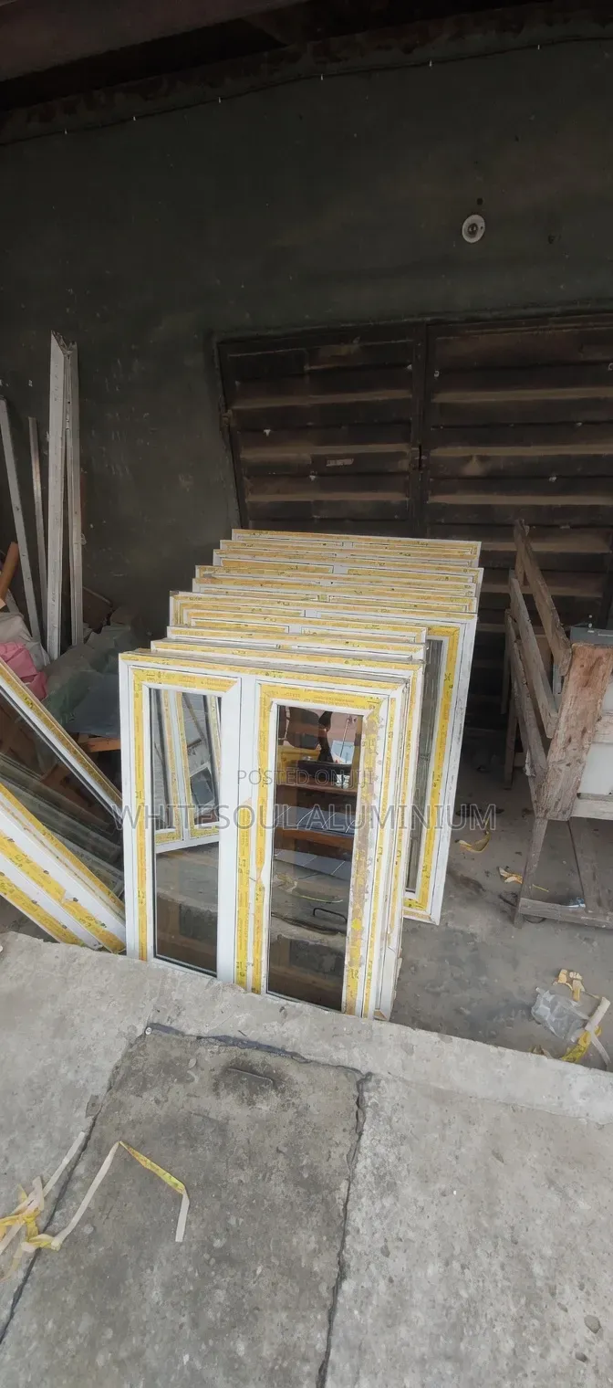 Premium Aluminum Casement Windows With Mosquito Net