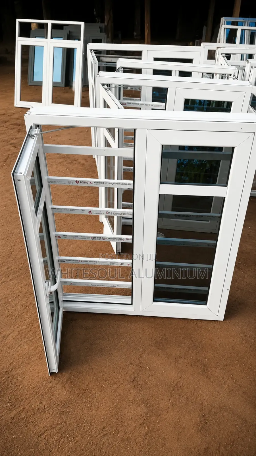 Premium Aluminum Casement Windows With Mosquito Net