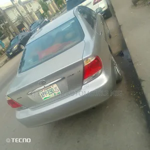 Toyota Camry 2006 Silver