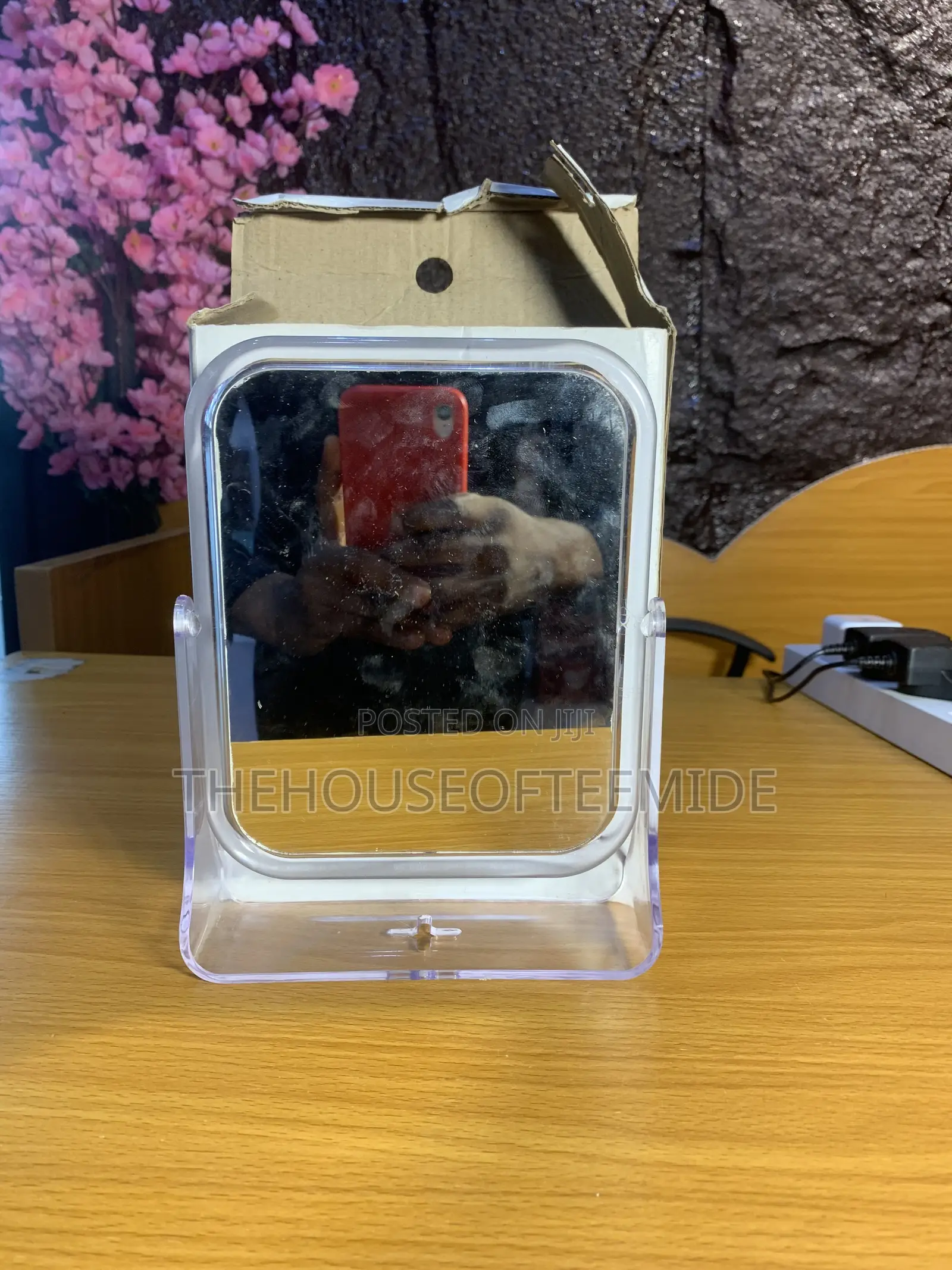 Double Face Mirror
