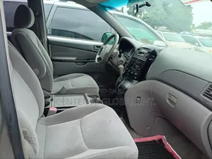Toyota Sienna 2006 Green