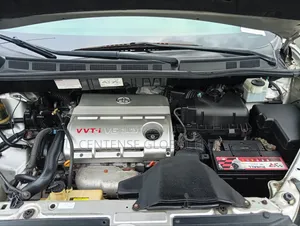 Toyota Sienna 2006 Green