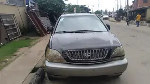 Lexus RX 2000 White