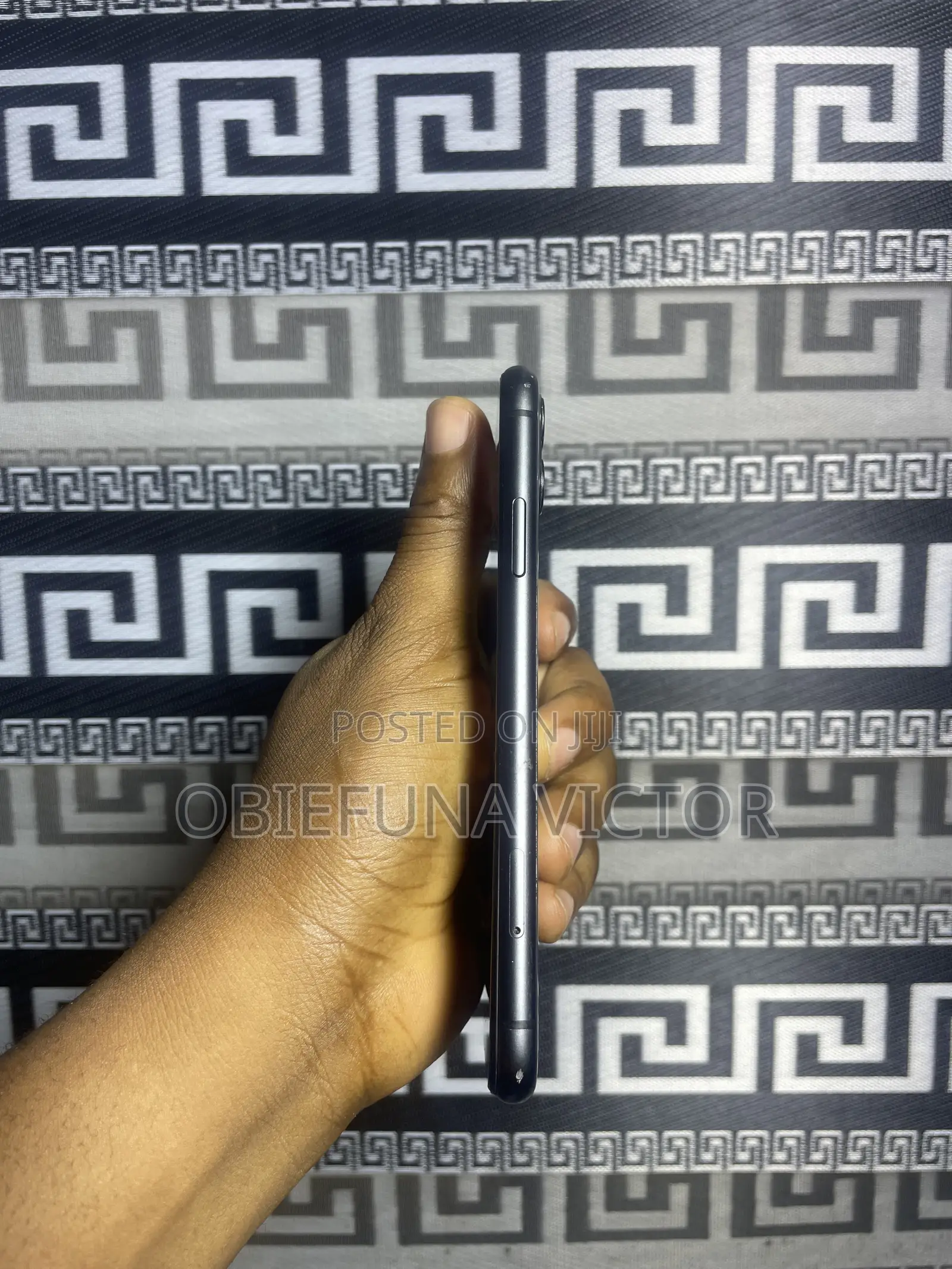 Apple iPhone 11 64 GB Black