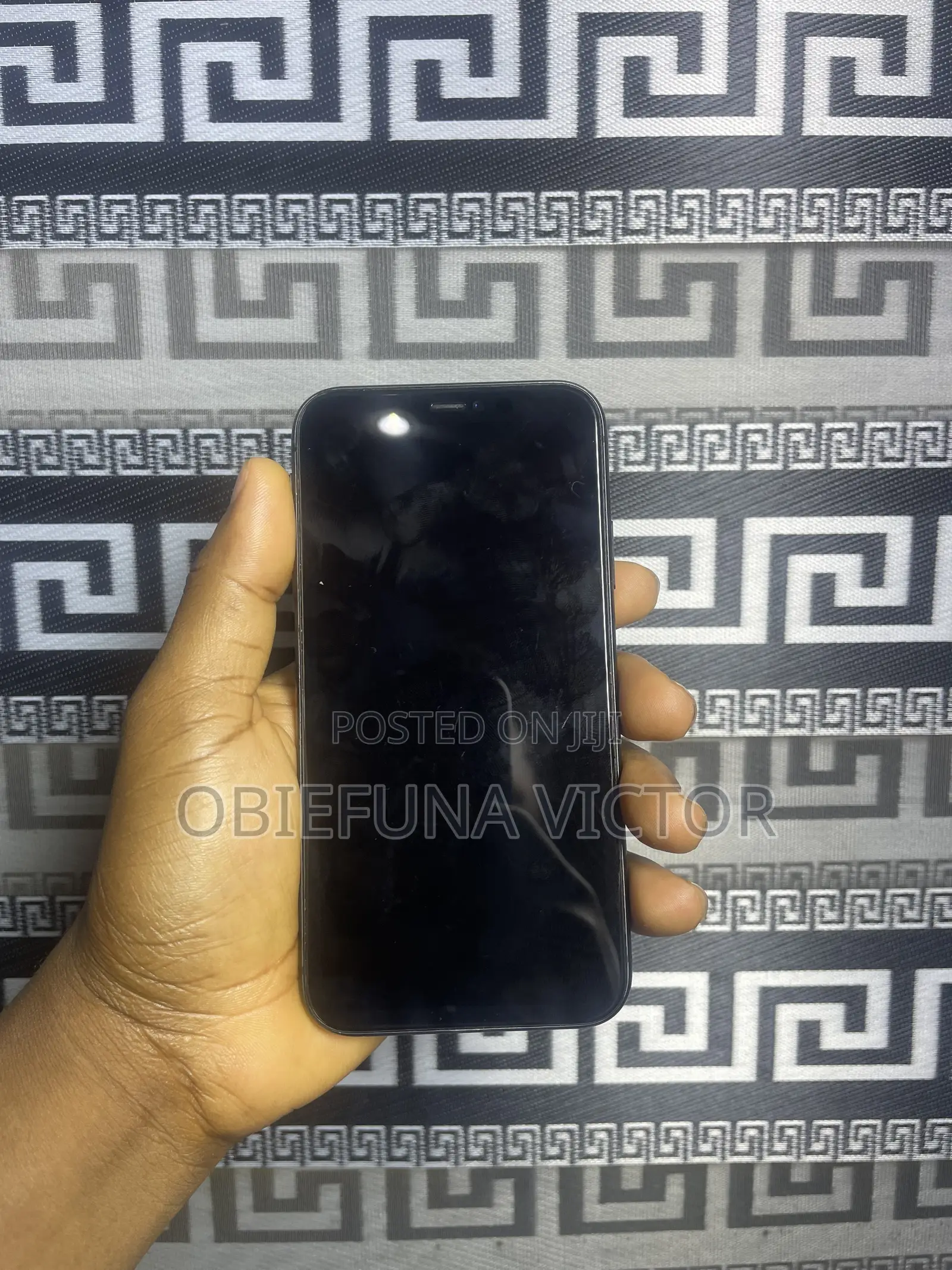 Apple iPhone 11 64 GB Black