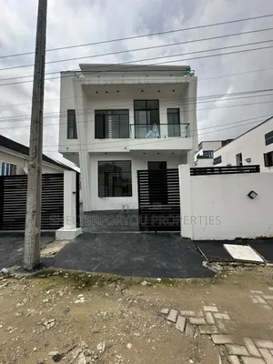 5bdrm Duplex in Sangotedo for sale