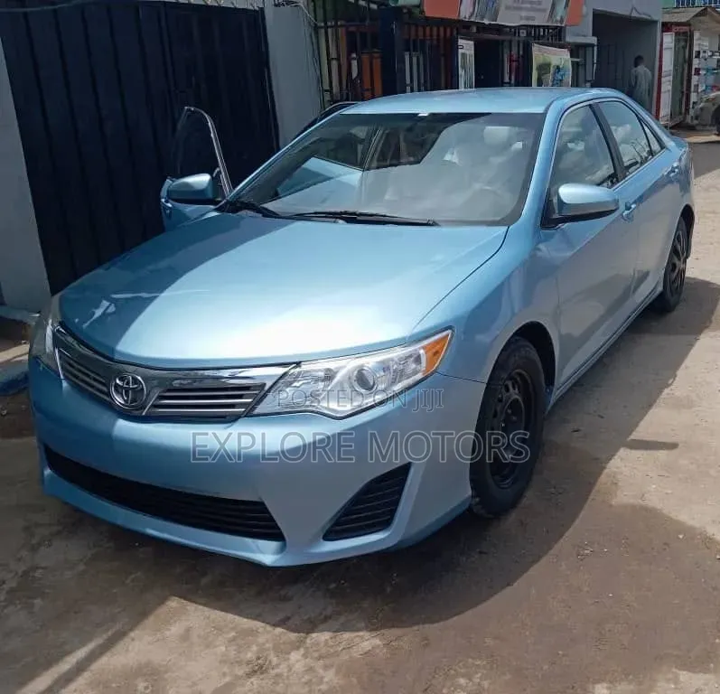 Toyota Camry 2013 Blue