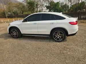 Mercedes-Benz GLE-Class 2017 White