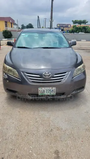 Toyota Camry 2010 Gray