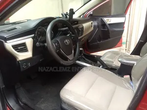 Toyota Corolla LE 4dr Sedan (1.8L 4cyl CVT) 2014 Red