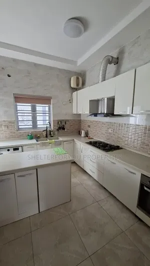 Furnished 4bdrm House in Osapa london for rent