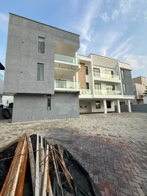 3bdrm Apartment in Osapa Lekki Lagos for sale